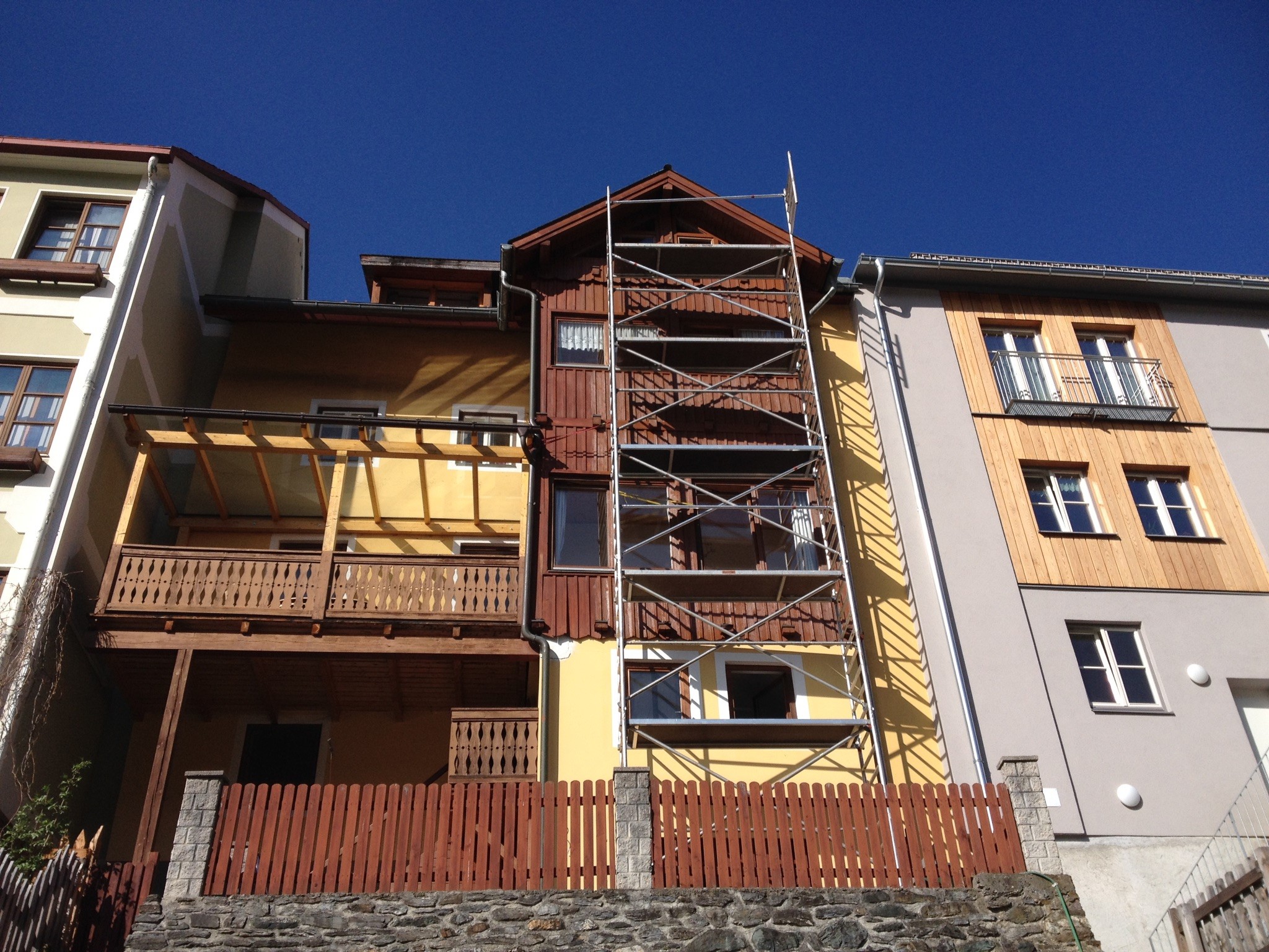 Malerei Höfl, Malerbetrieb in Murau, Holzschutz